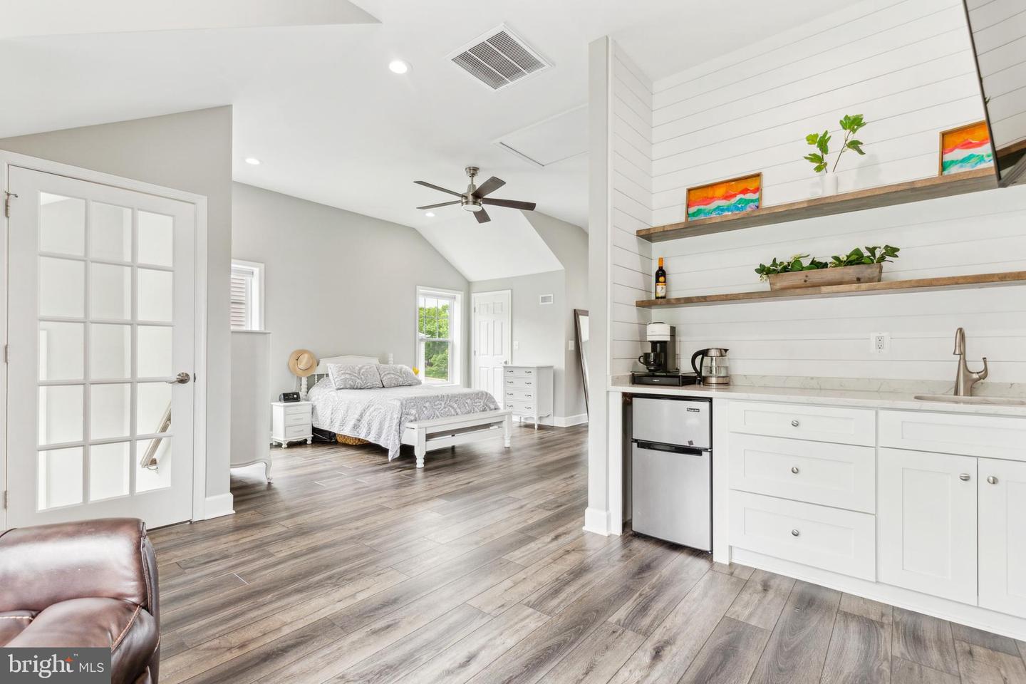 40999 Waxwing Dr