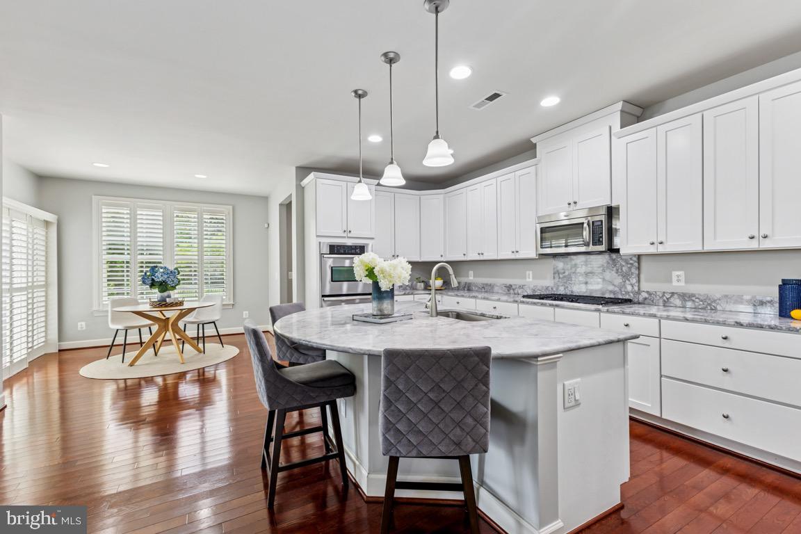 40999 Waxwing Dr