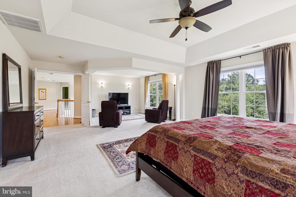 26368 STRATHAVEN COURT