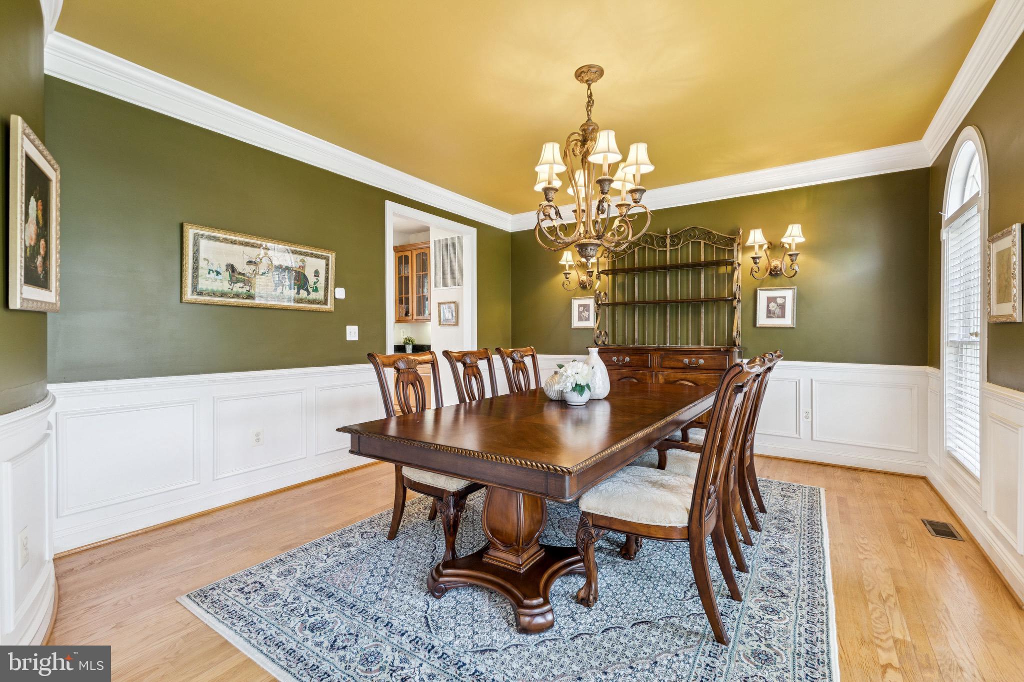 26368 STRATHAVEN COURT