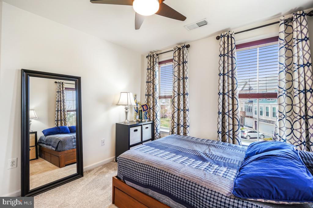 1421 Occoquan Heights Ct
