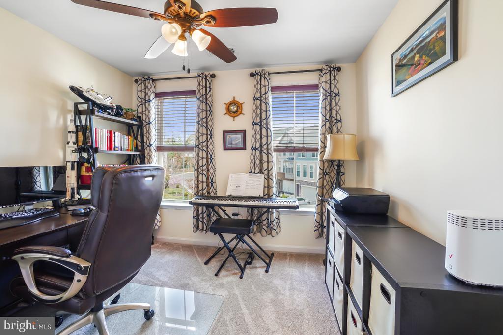 1421 Occoquan Heights Ct