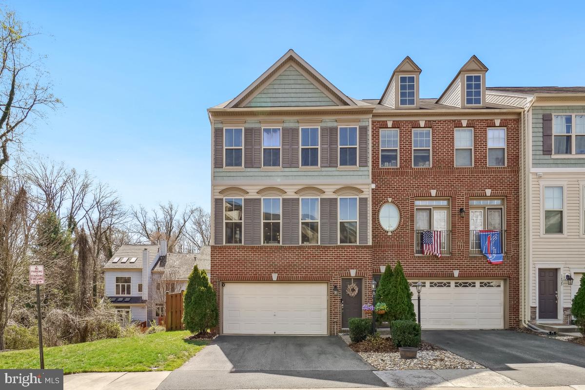 1421 Occoquan Heights Ct