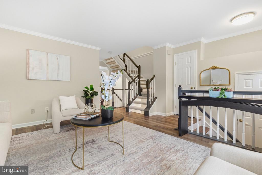10696 WINFIELD LOOP