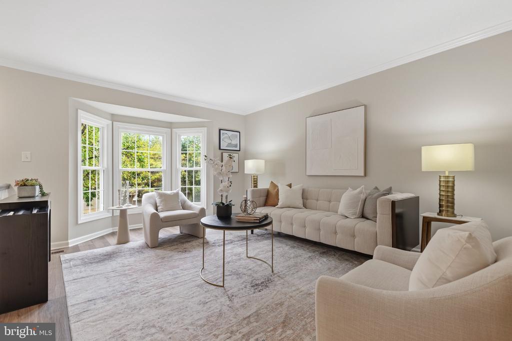 10696 WINFIELD LOOP