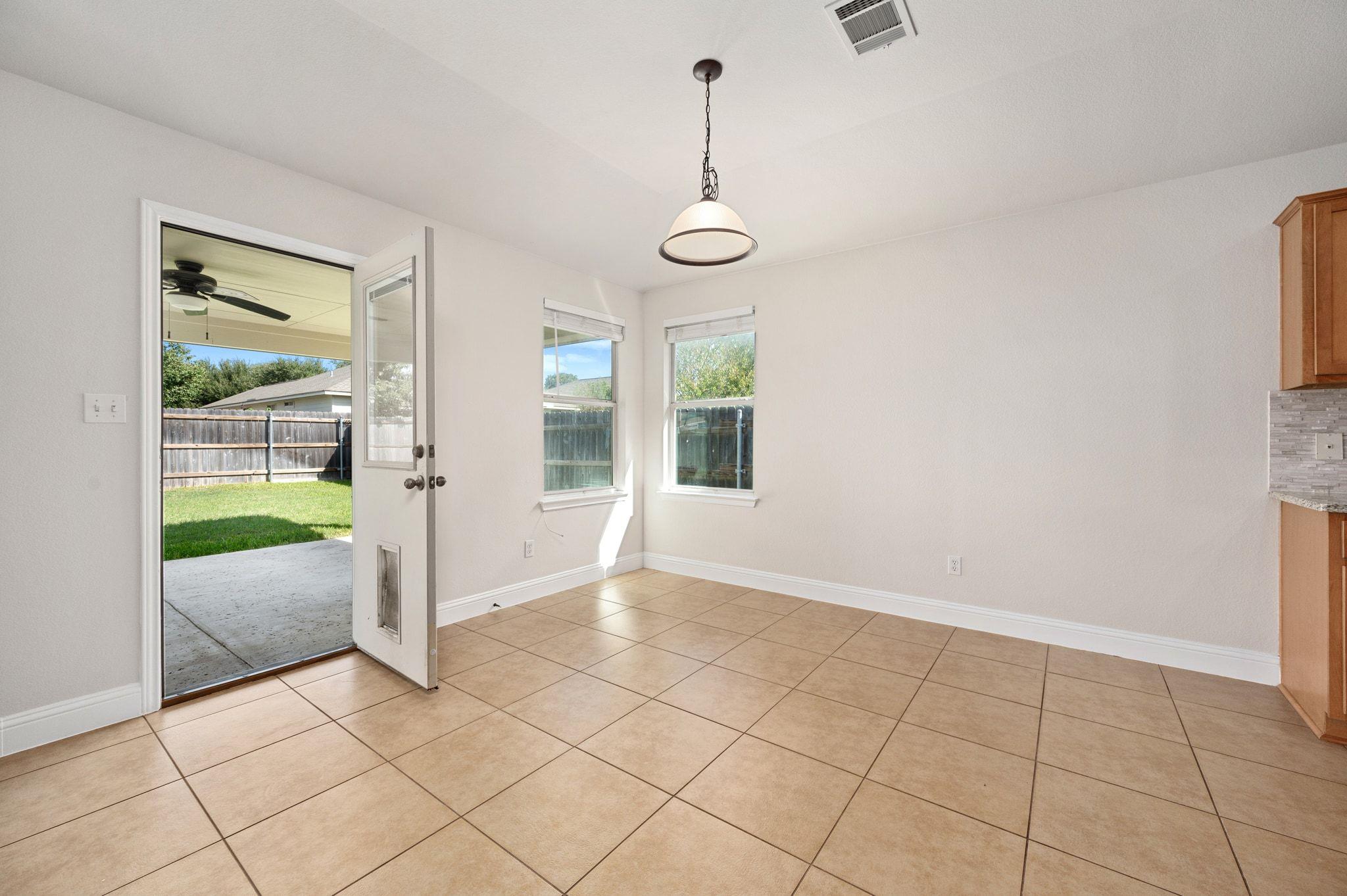 7817 Squirrel Hollow DR