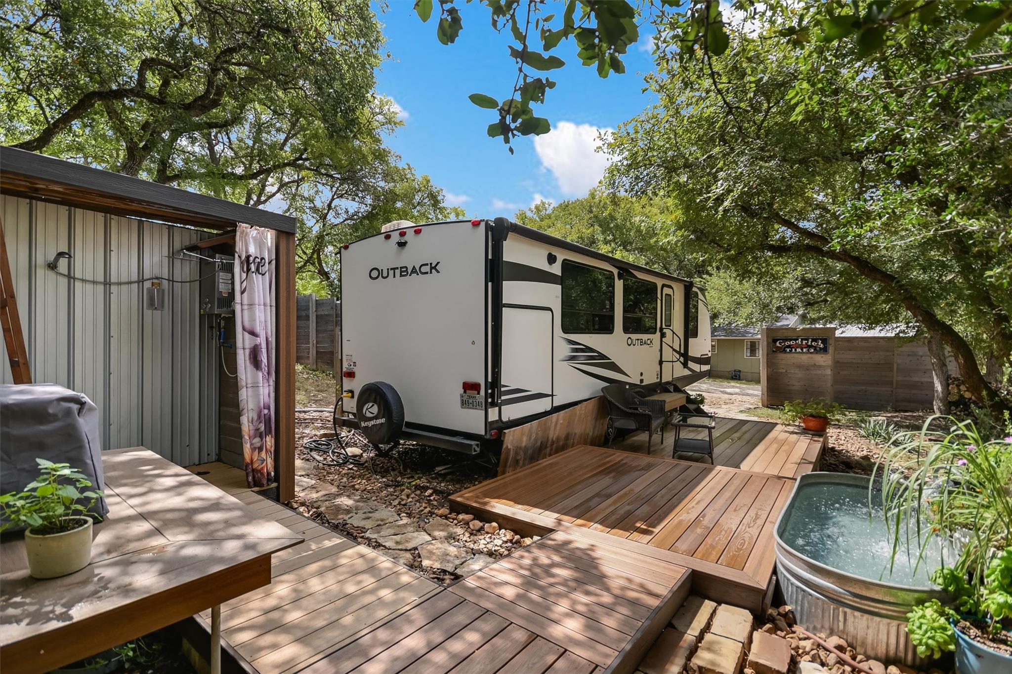 137 Capps Branch LN