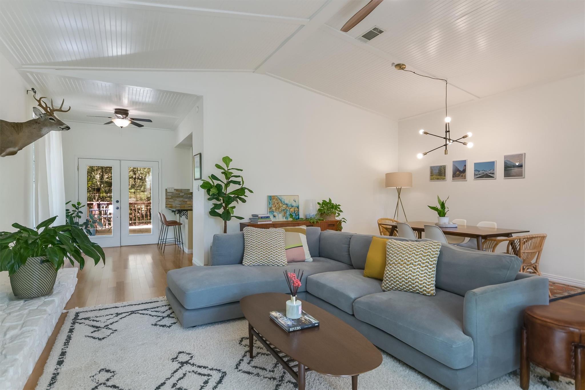 137 Capps Branch LN