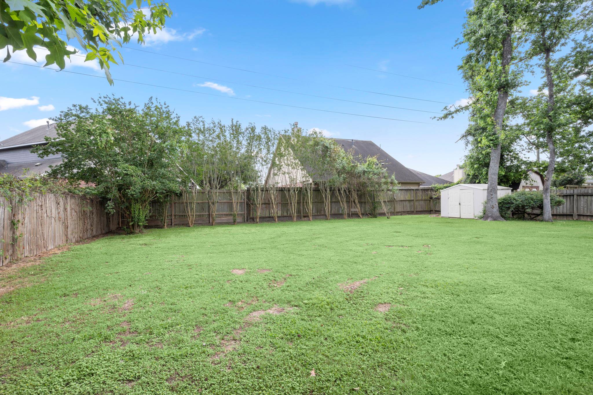 6707 Woodland Oaks