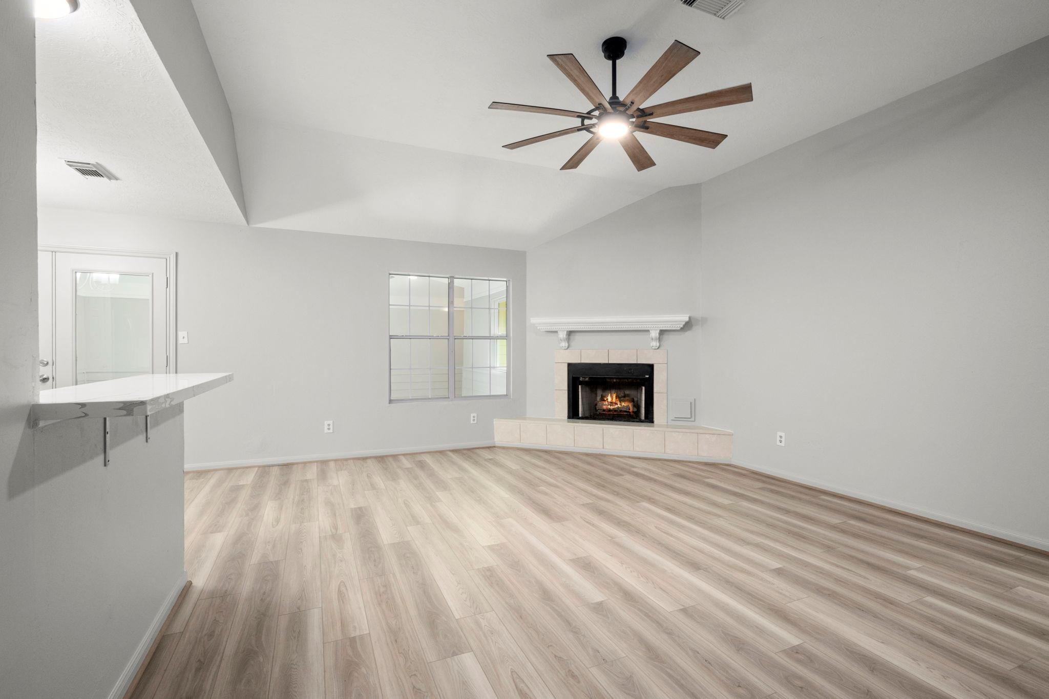 6707 Woodland Oaks