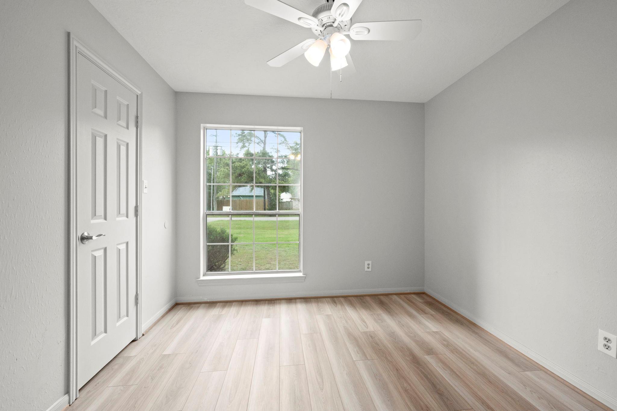 6707 Woodland Oaks