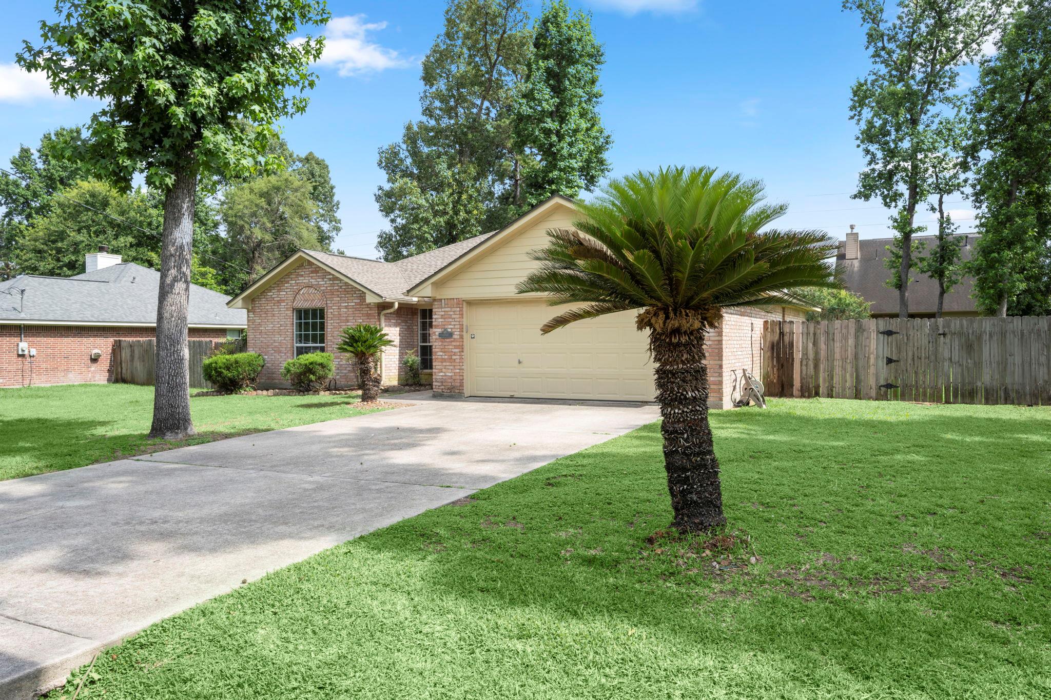 6707 Woodland Oaks