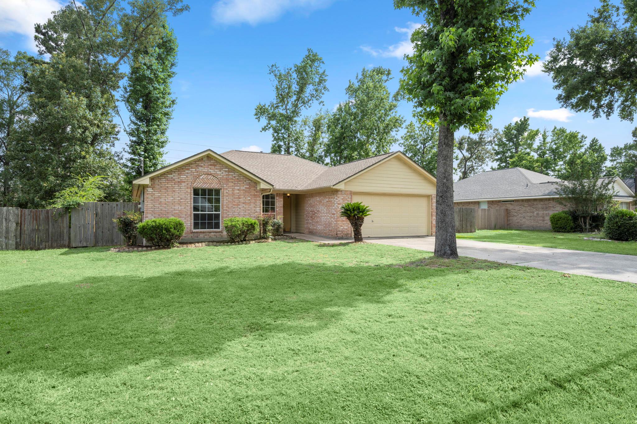 6707 Woodland Oaks