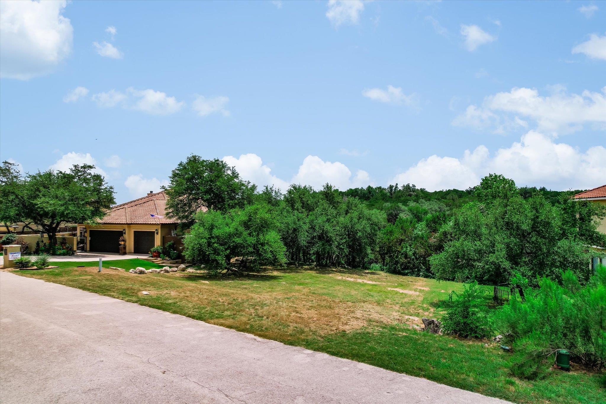 509 Heron DR