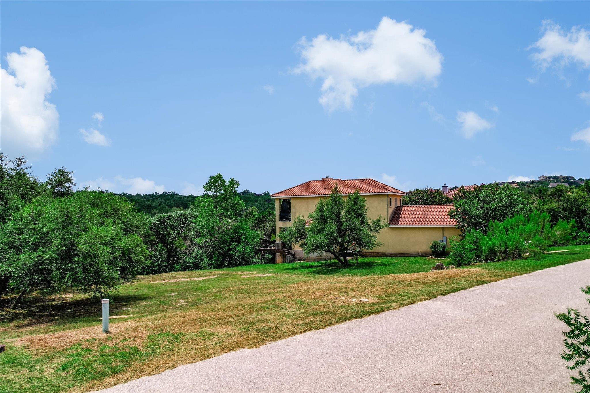 509 Heron DR