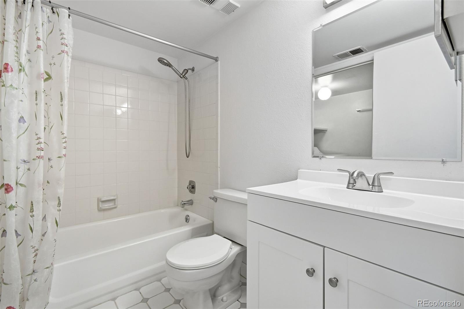 12470 E Cornell Avenue Unit: 304