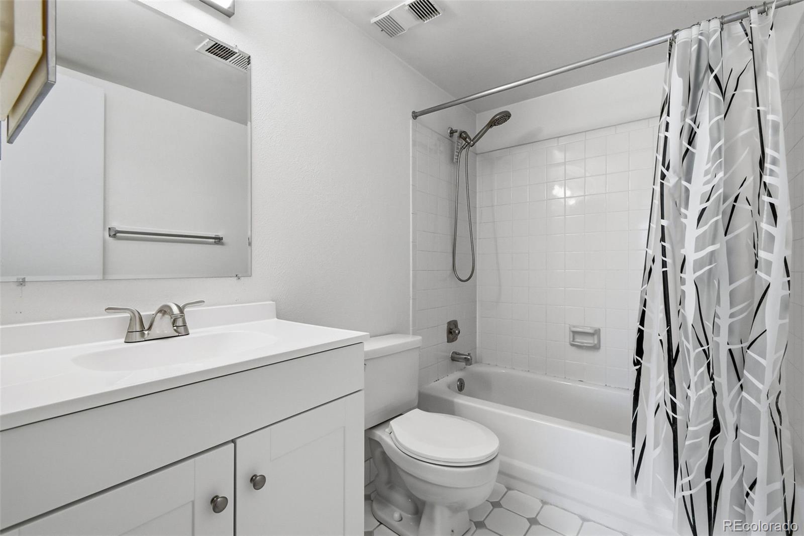 12470 E Cornell Avenue Unit: 304