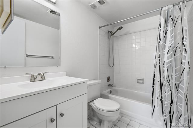 12470 E Cornell Avenue Unit: 304