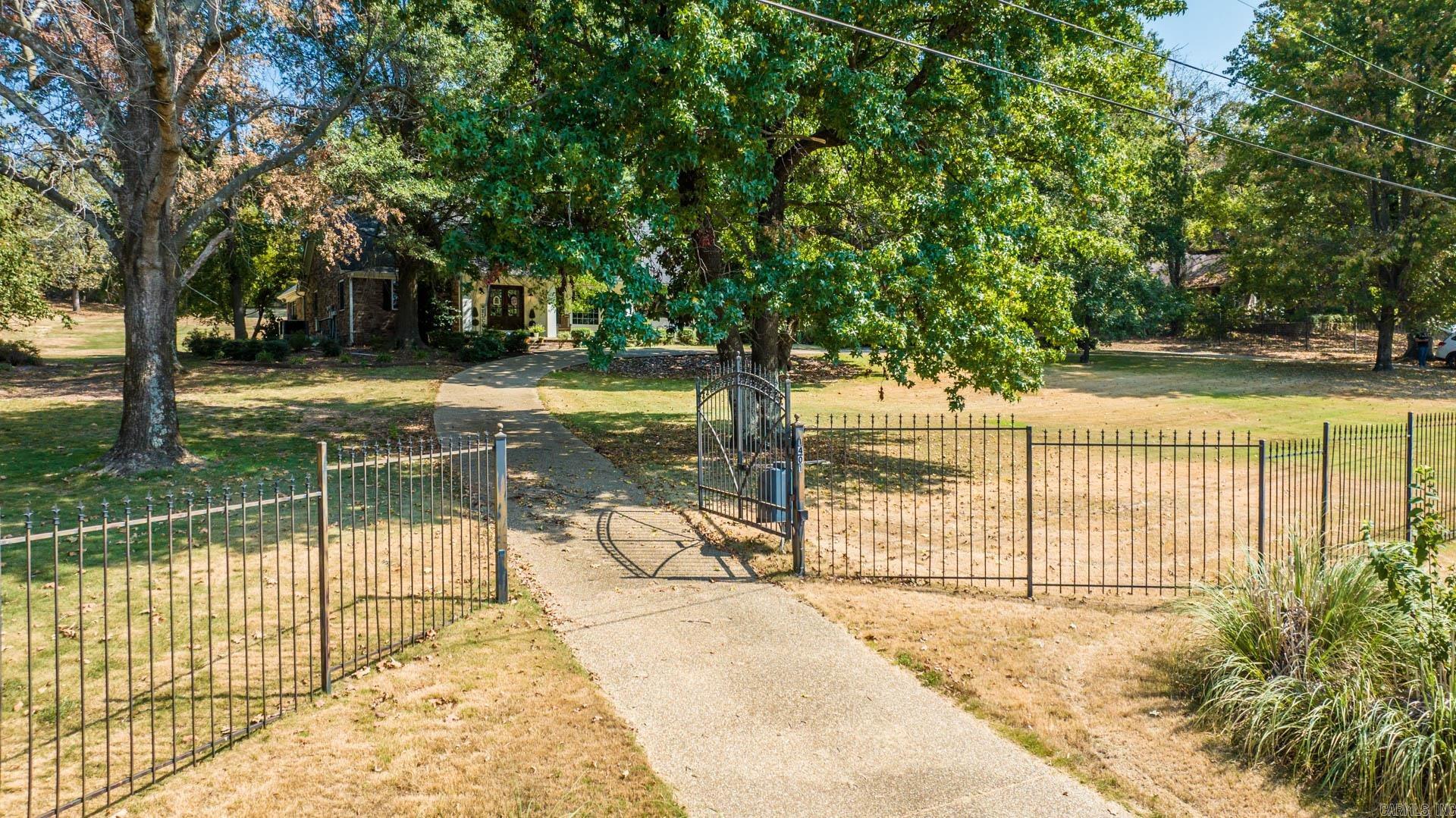 1401 Branch Street