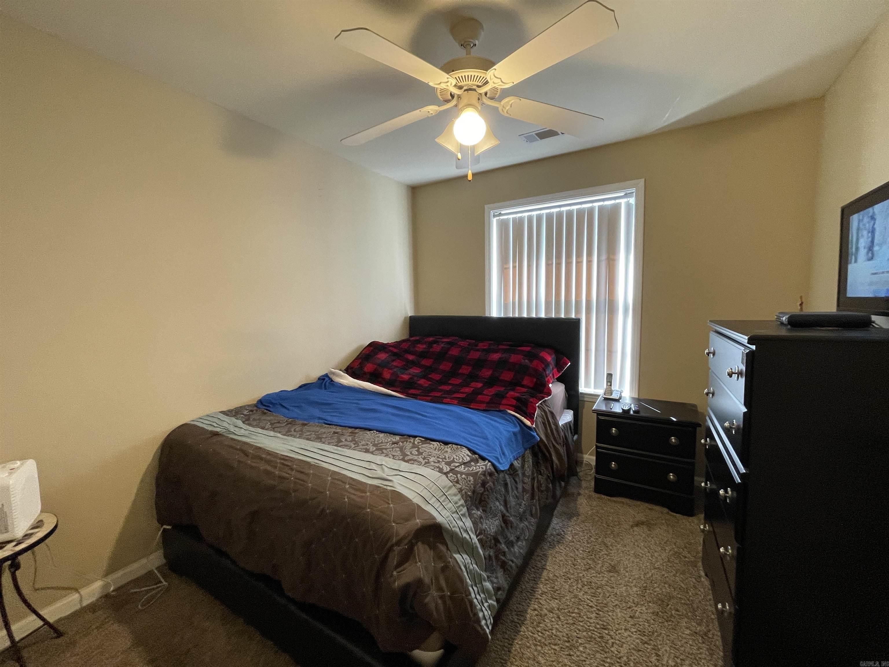 35 Wedgewood Creek