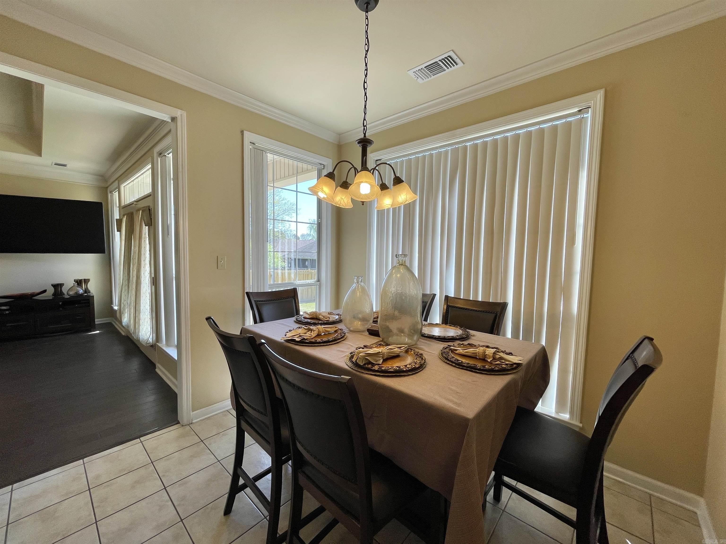 35 Wedgewood Creek