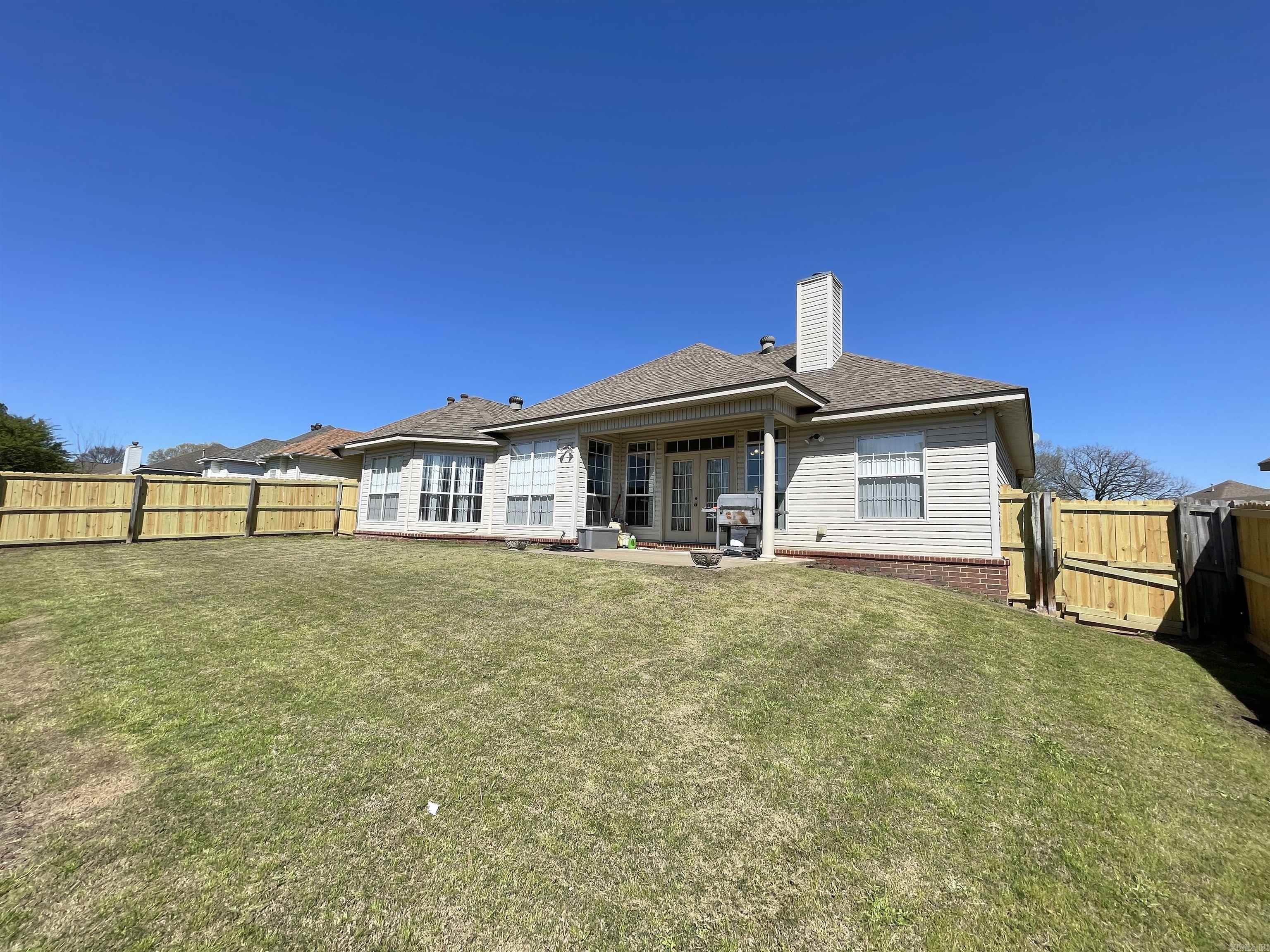 35 Wedgewood Creek