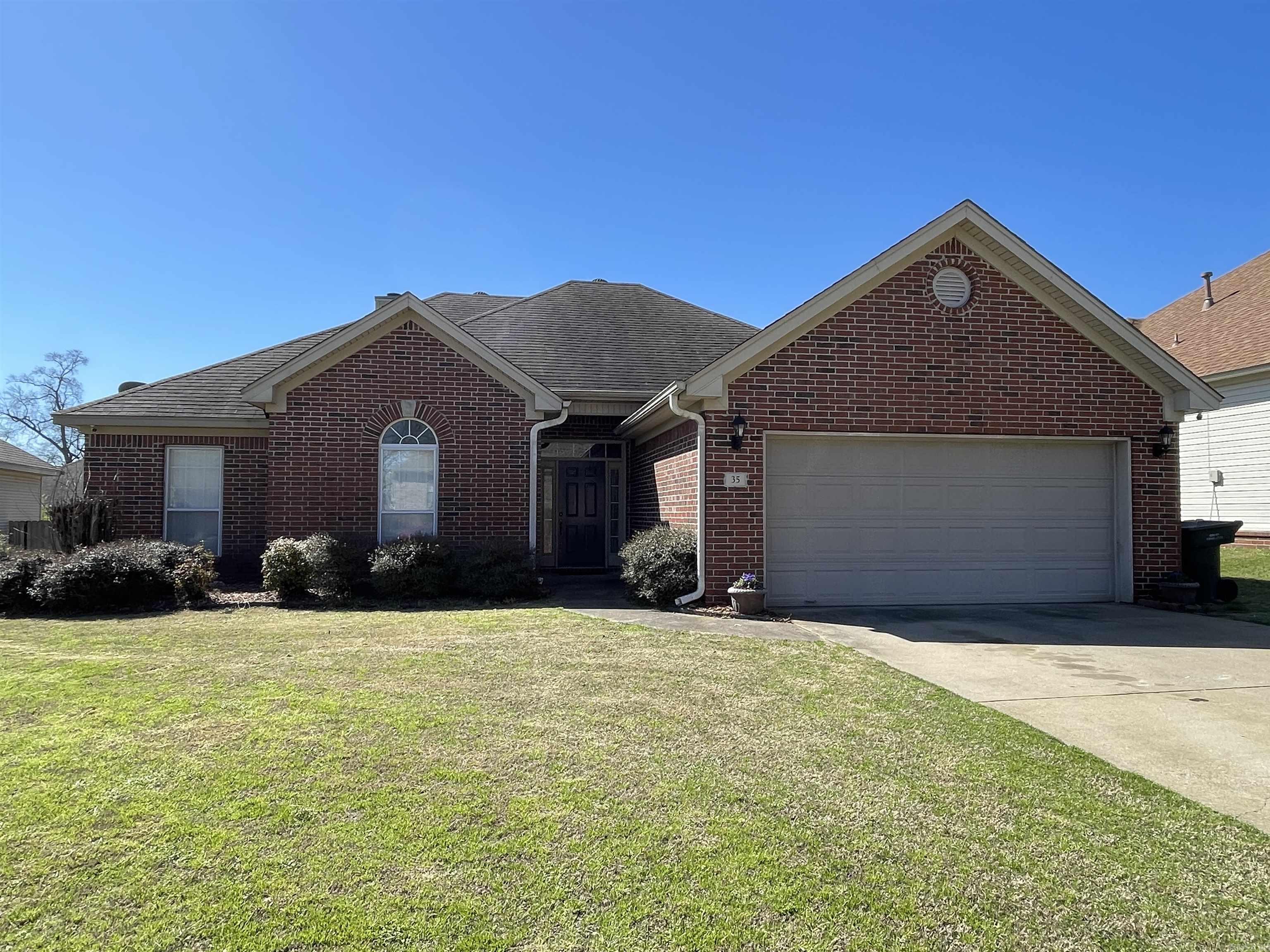 35 Wedgewood Creek
