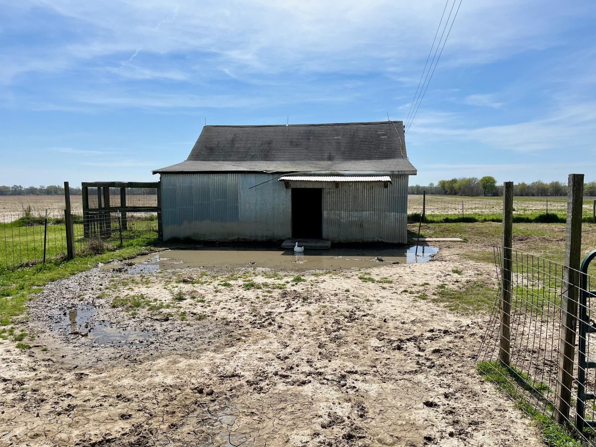6053 Hwy 86 E