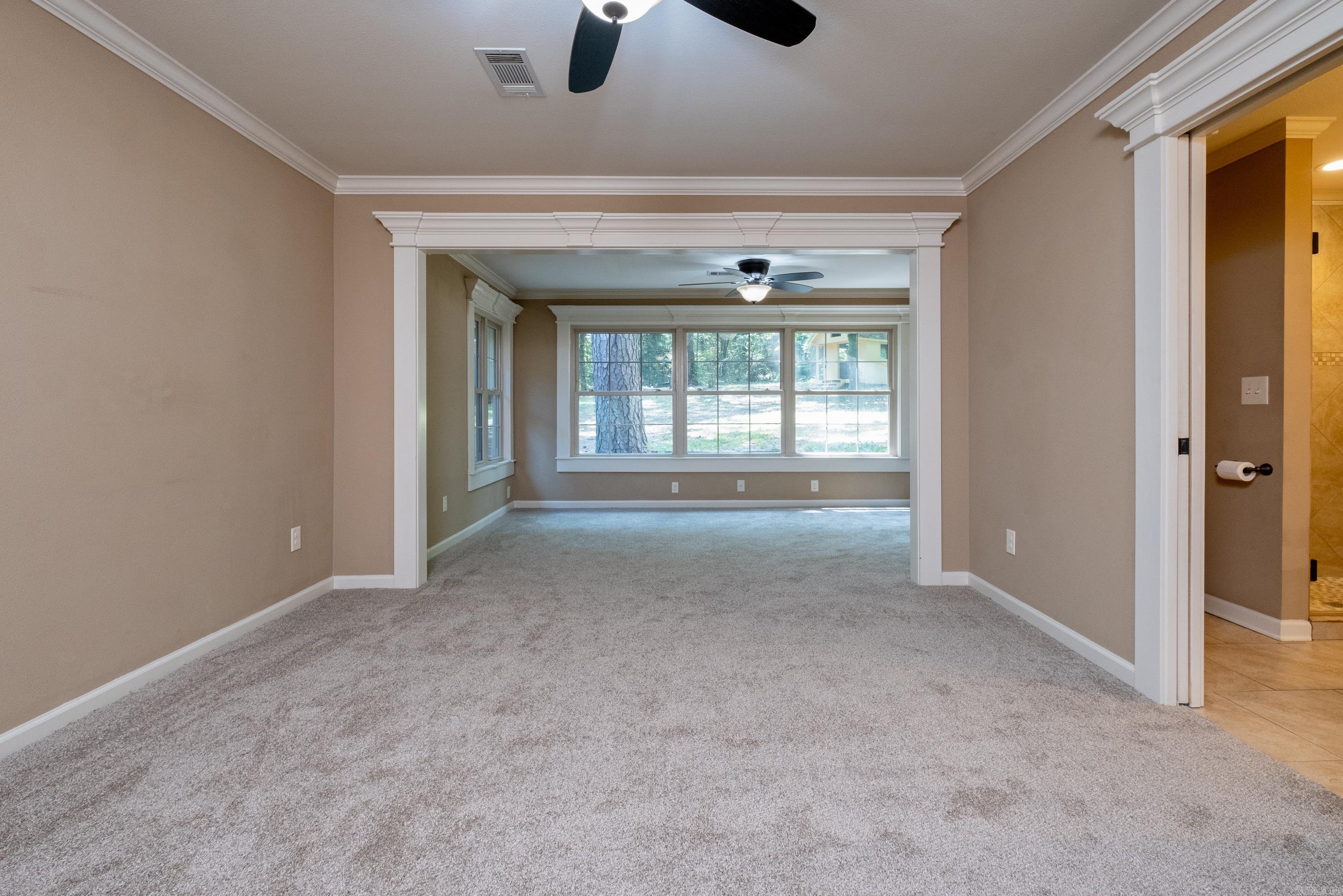 1806 Lakeview Drive