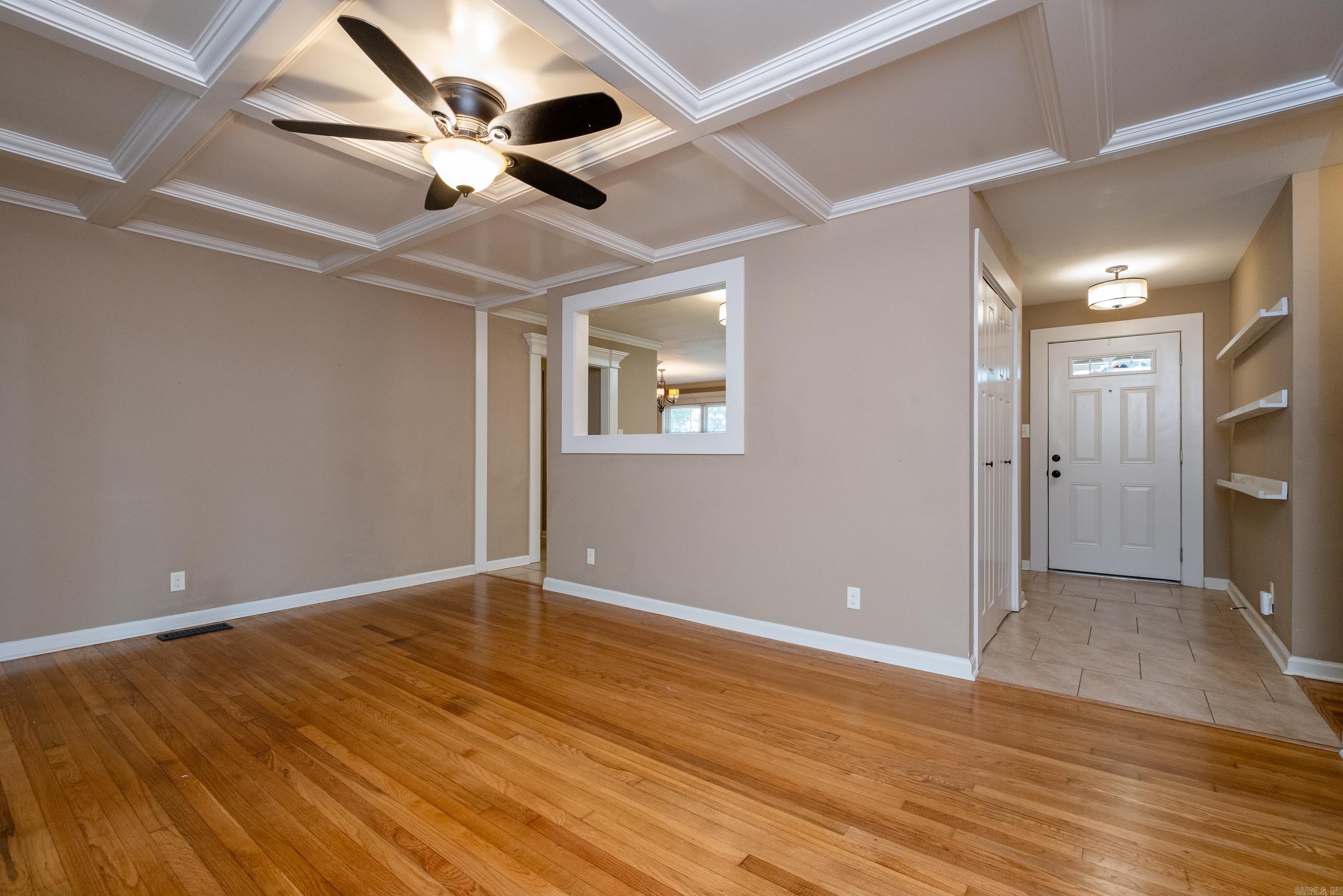1806 Lakeview Drive