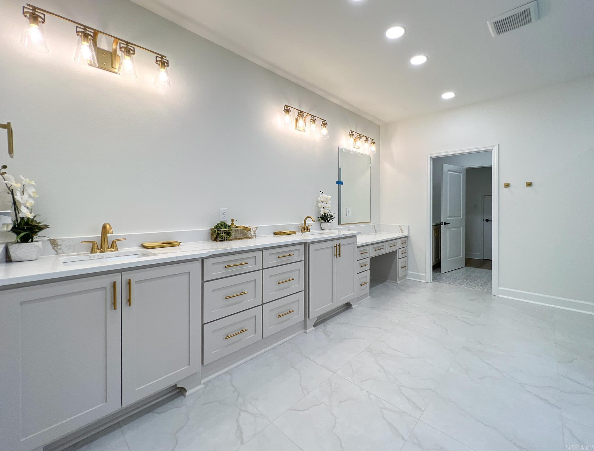 41 Commentry Drive