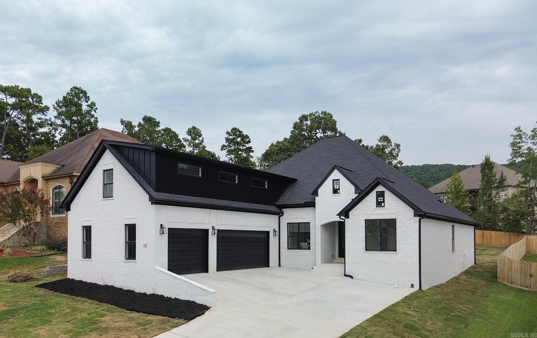 41 Commentry Drive