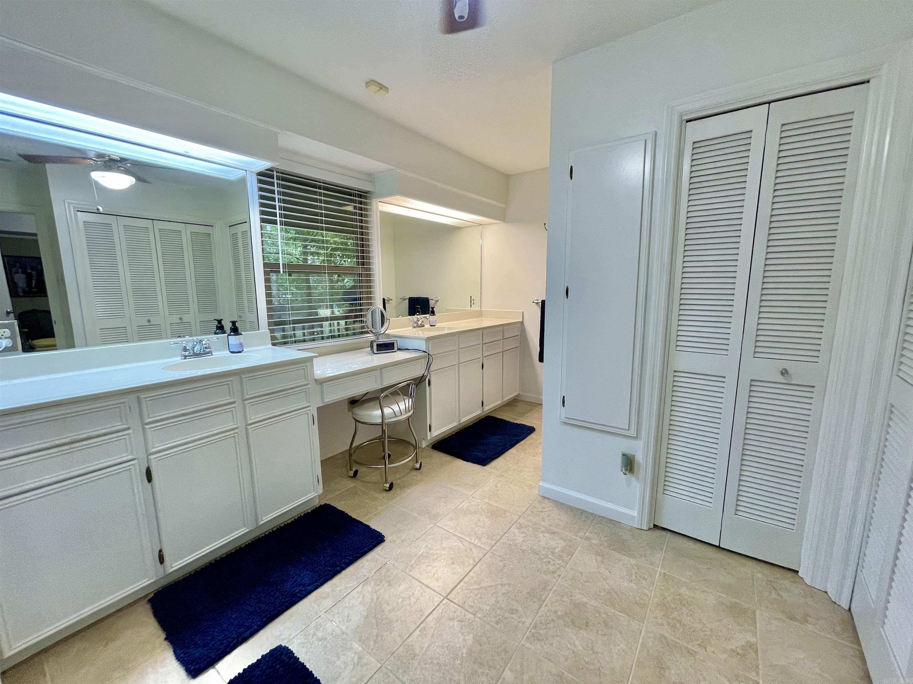 7 Woodstock Court