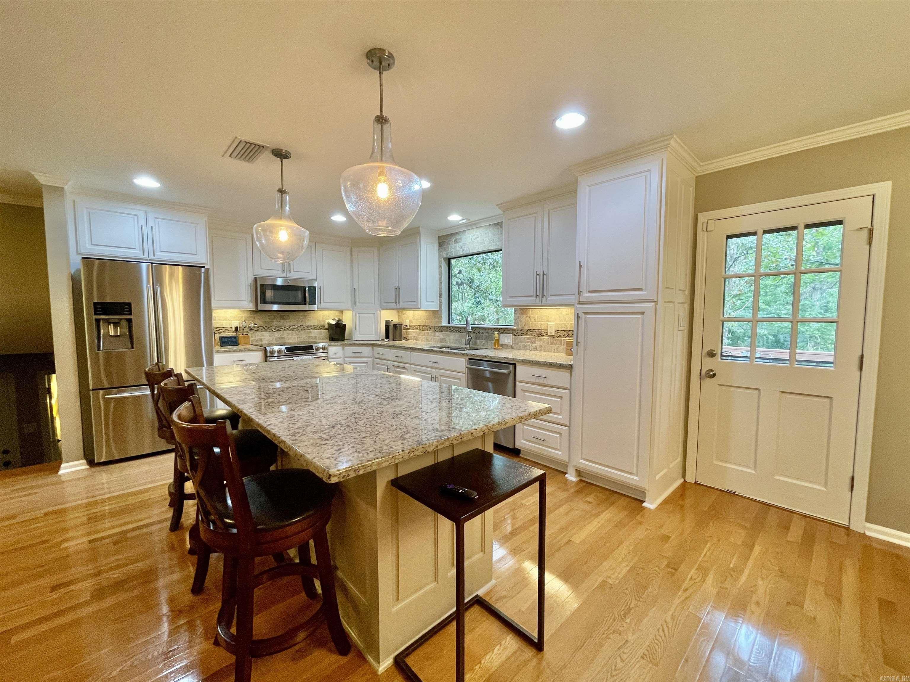 7 Woodstock Court