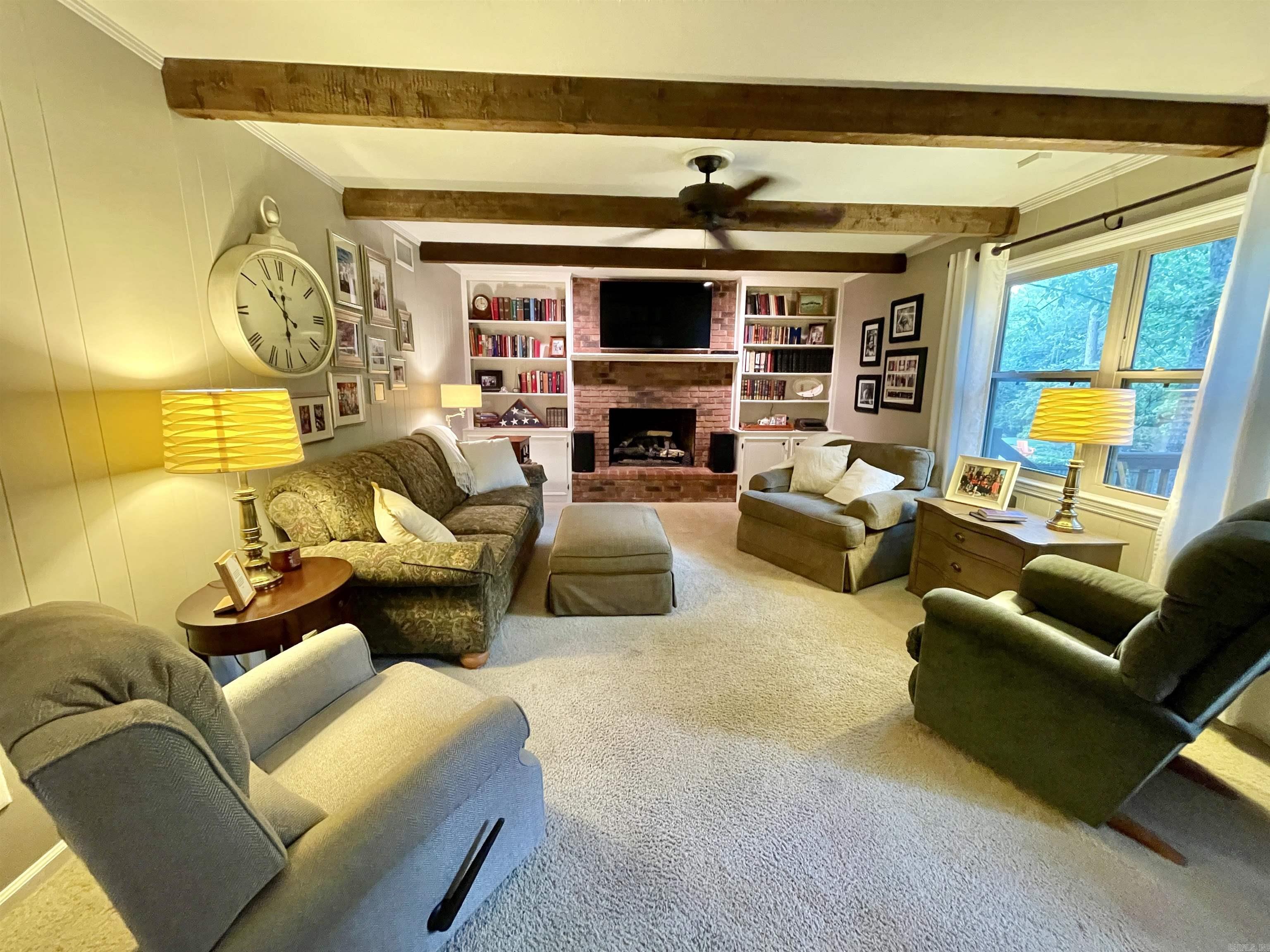 7 Woodstock Court
