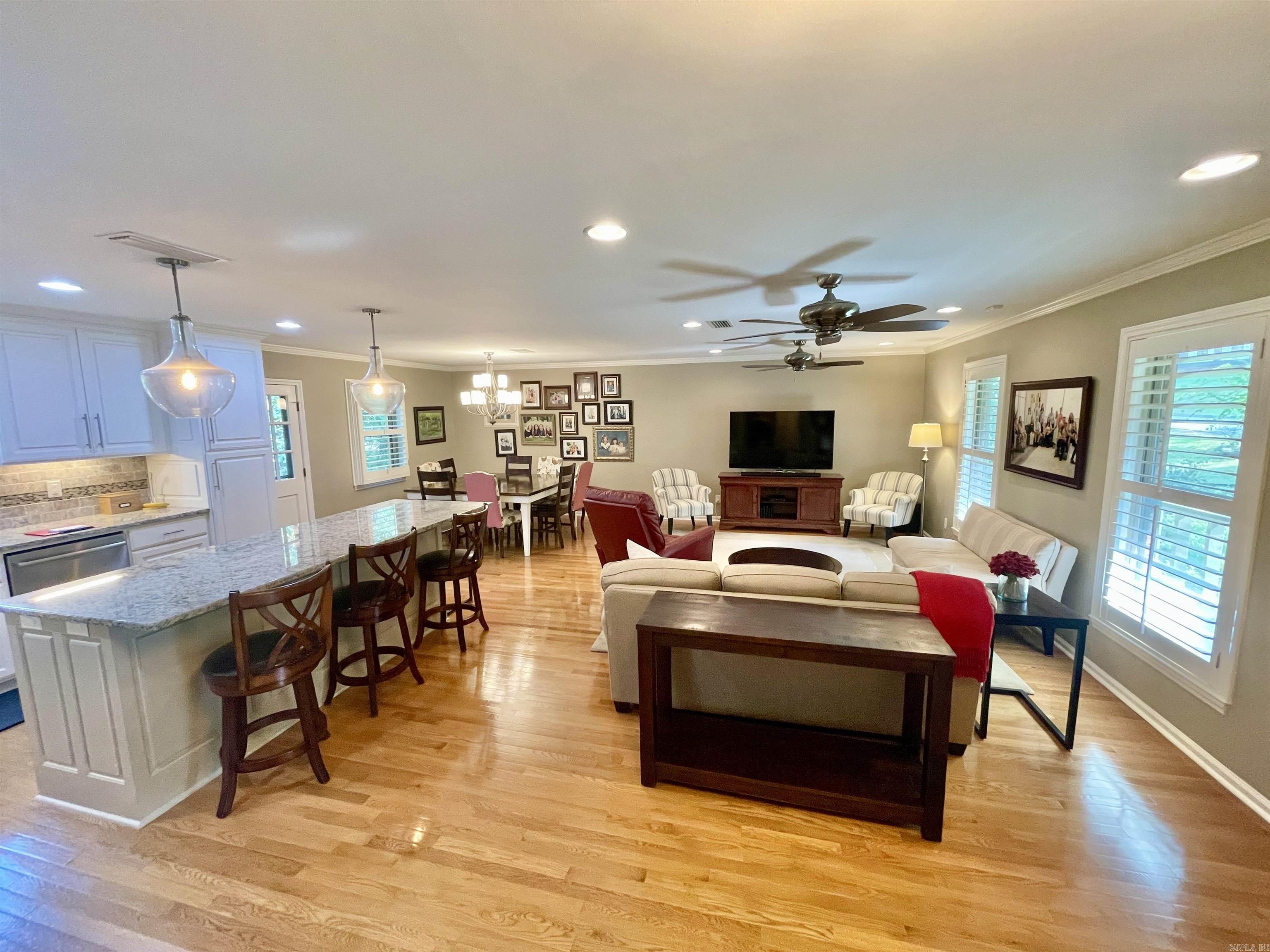 7 Woodstock Court