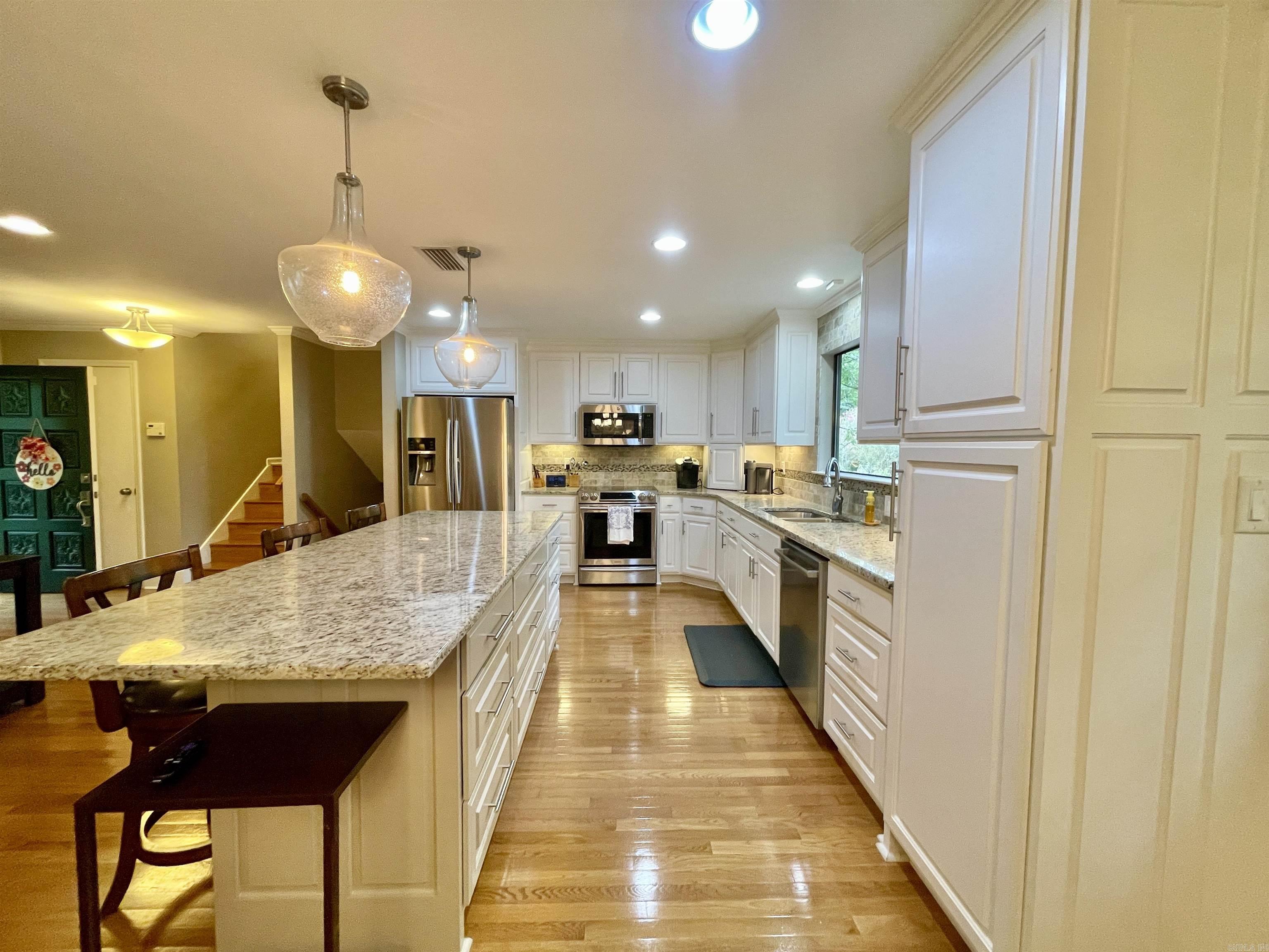 7 Woodstock Court