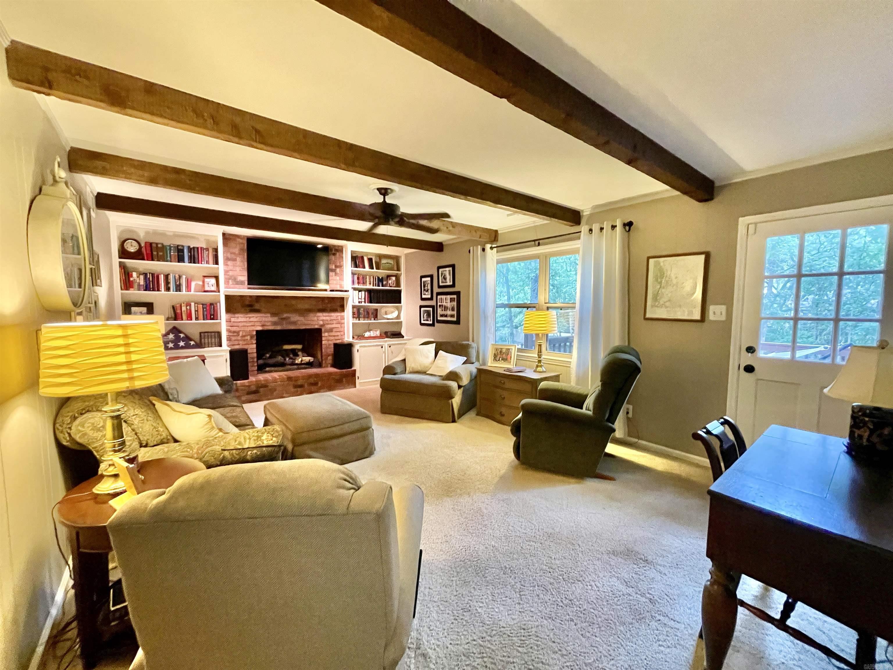 7 Woodstock Court