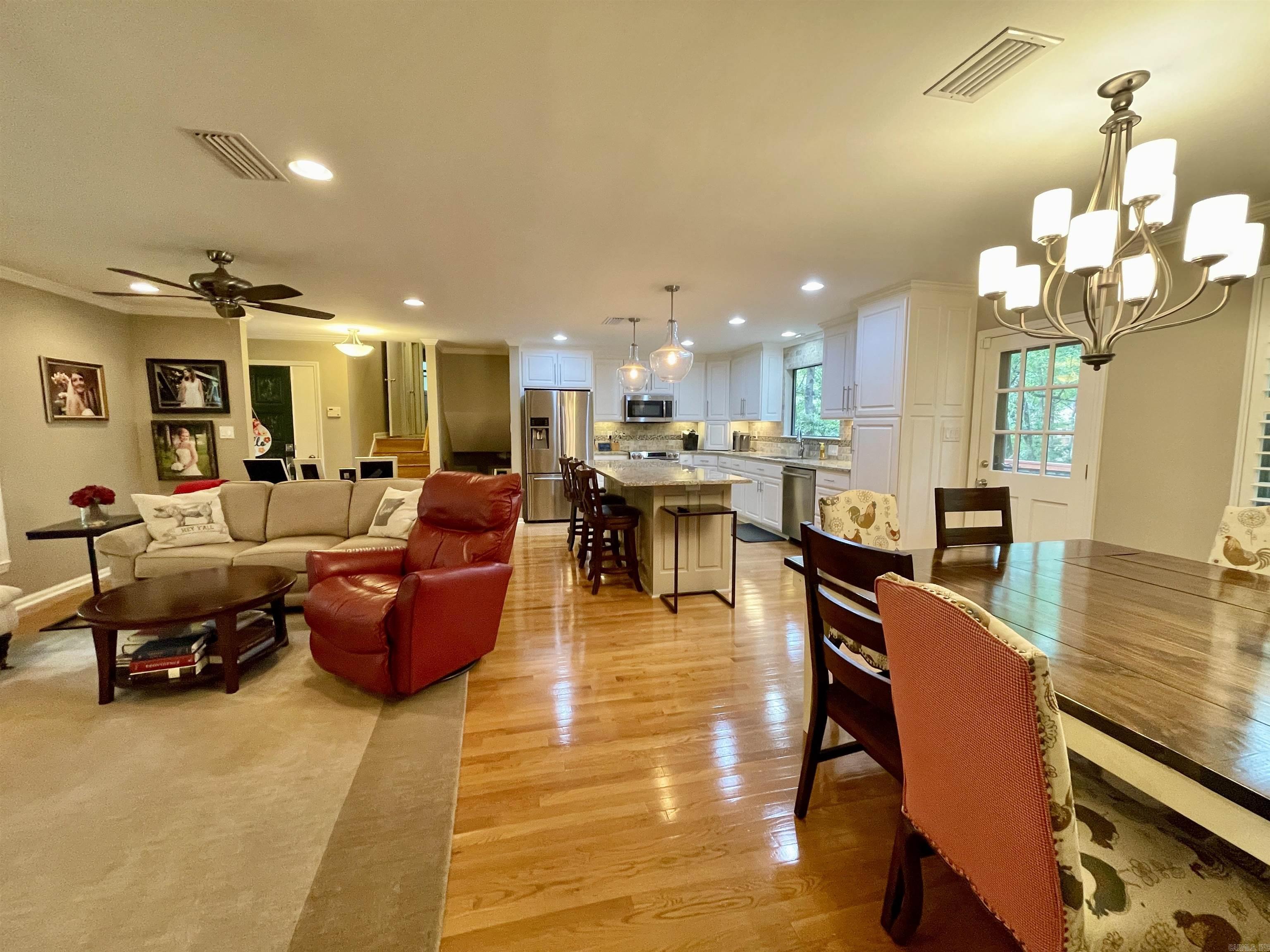 7 Woodstock Court