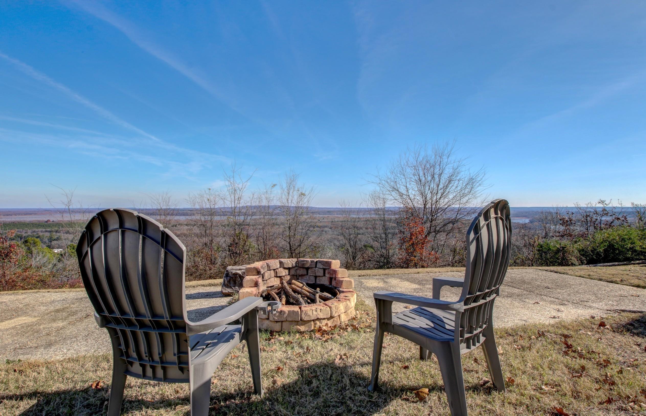 110 Scenic Hill