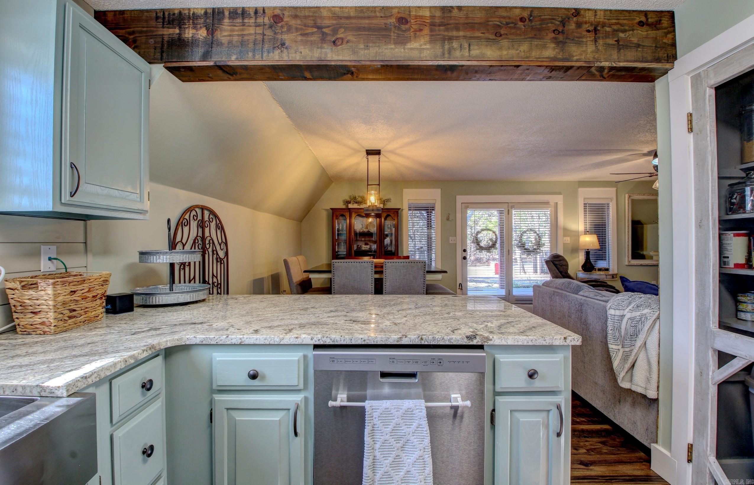 110 Scenic Hill