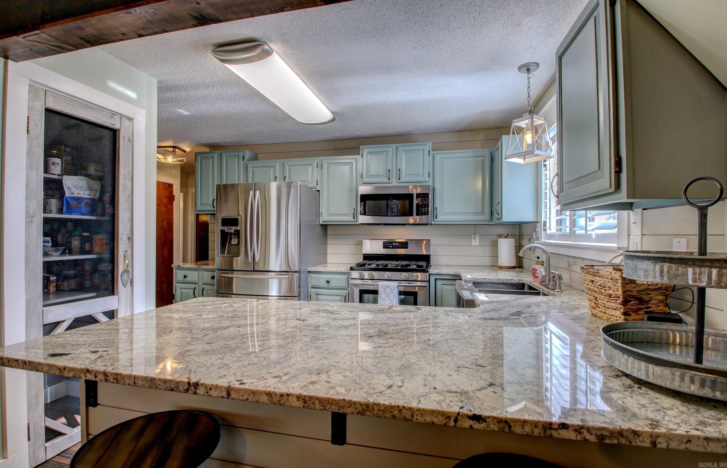 110 Scenic Hill