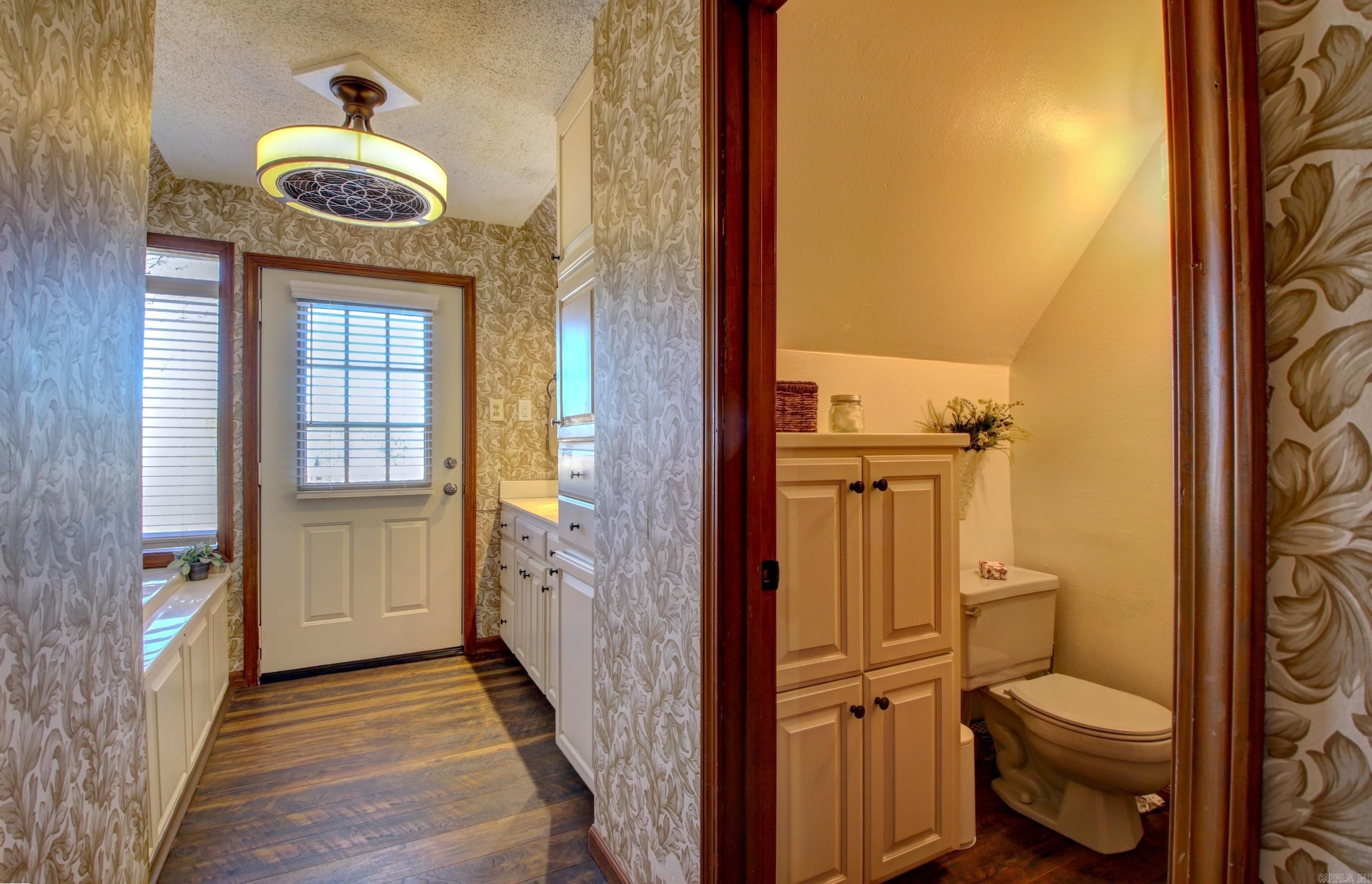 110 Scenic Hill