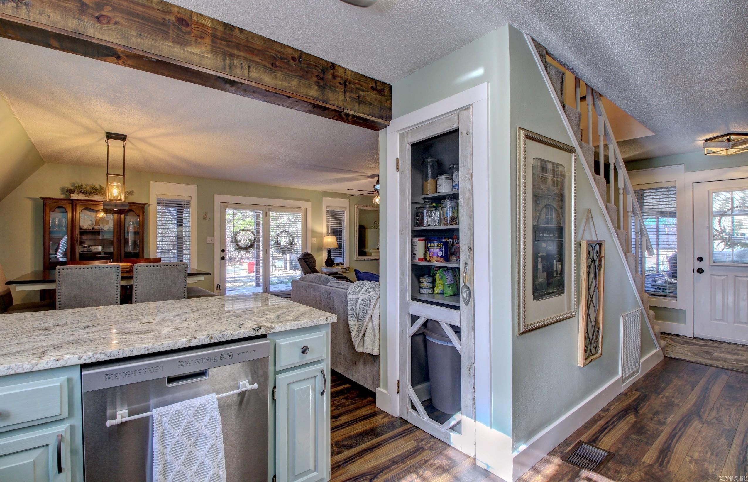 110 Scenic Hill