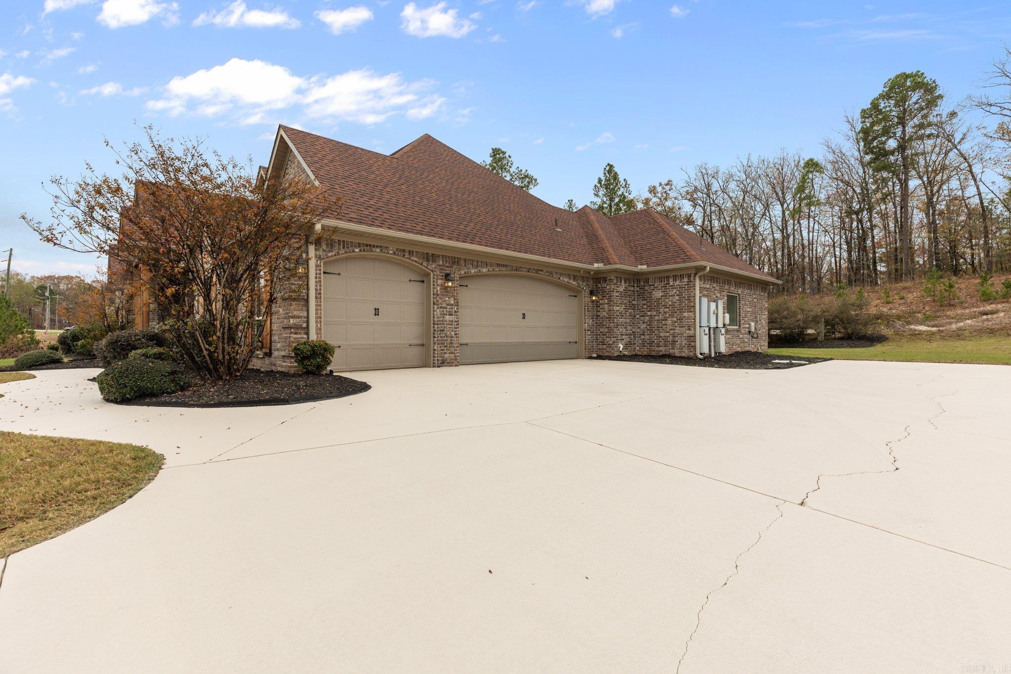 11198 Stonehill Drive