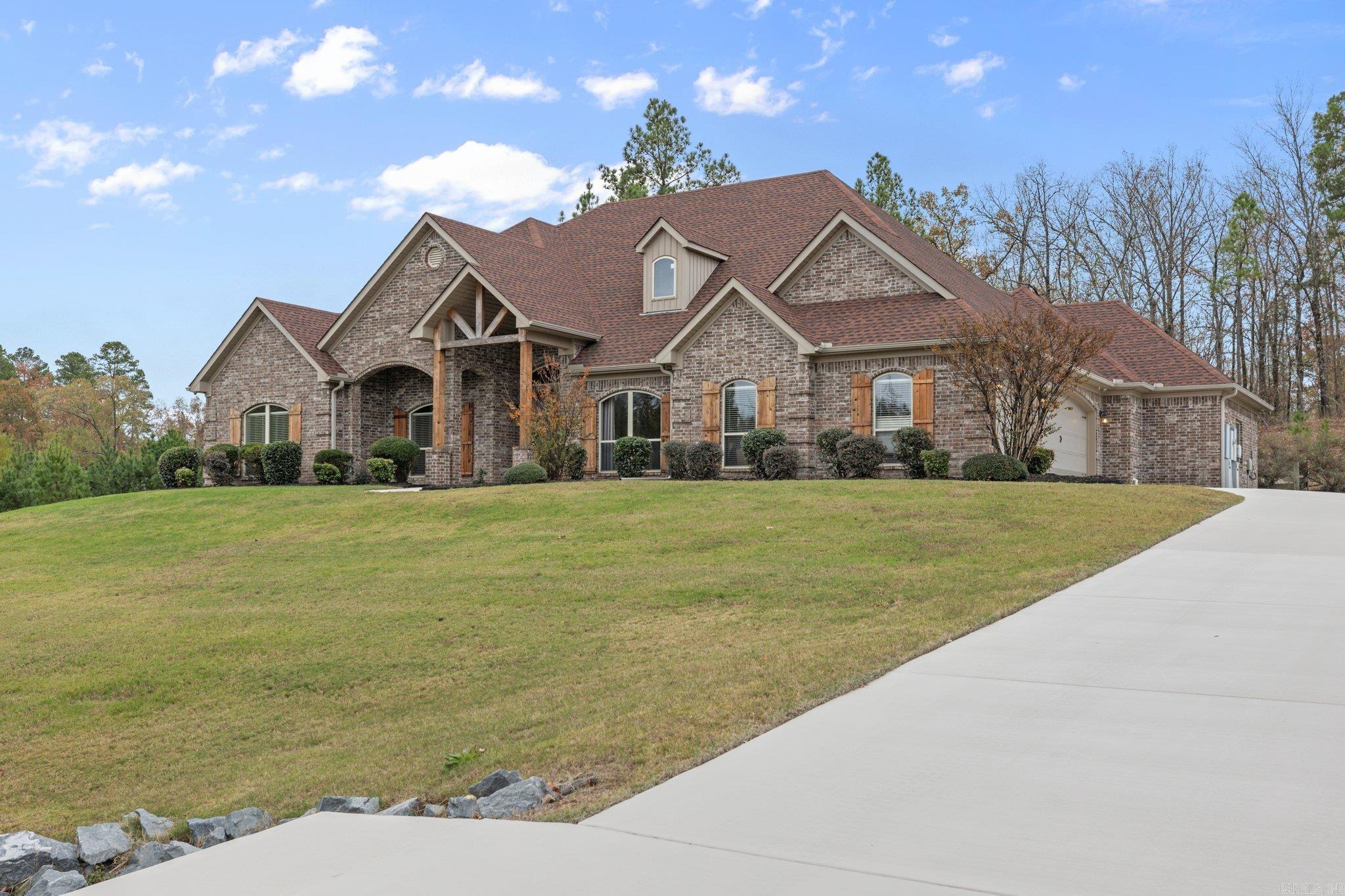 11198 Stonehill Drive