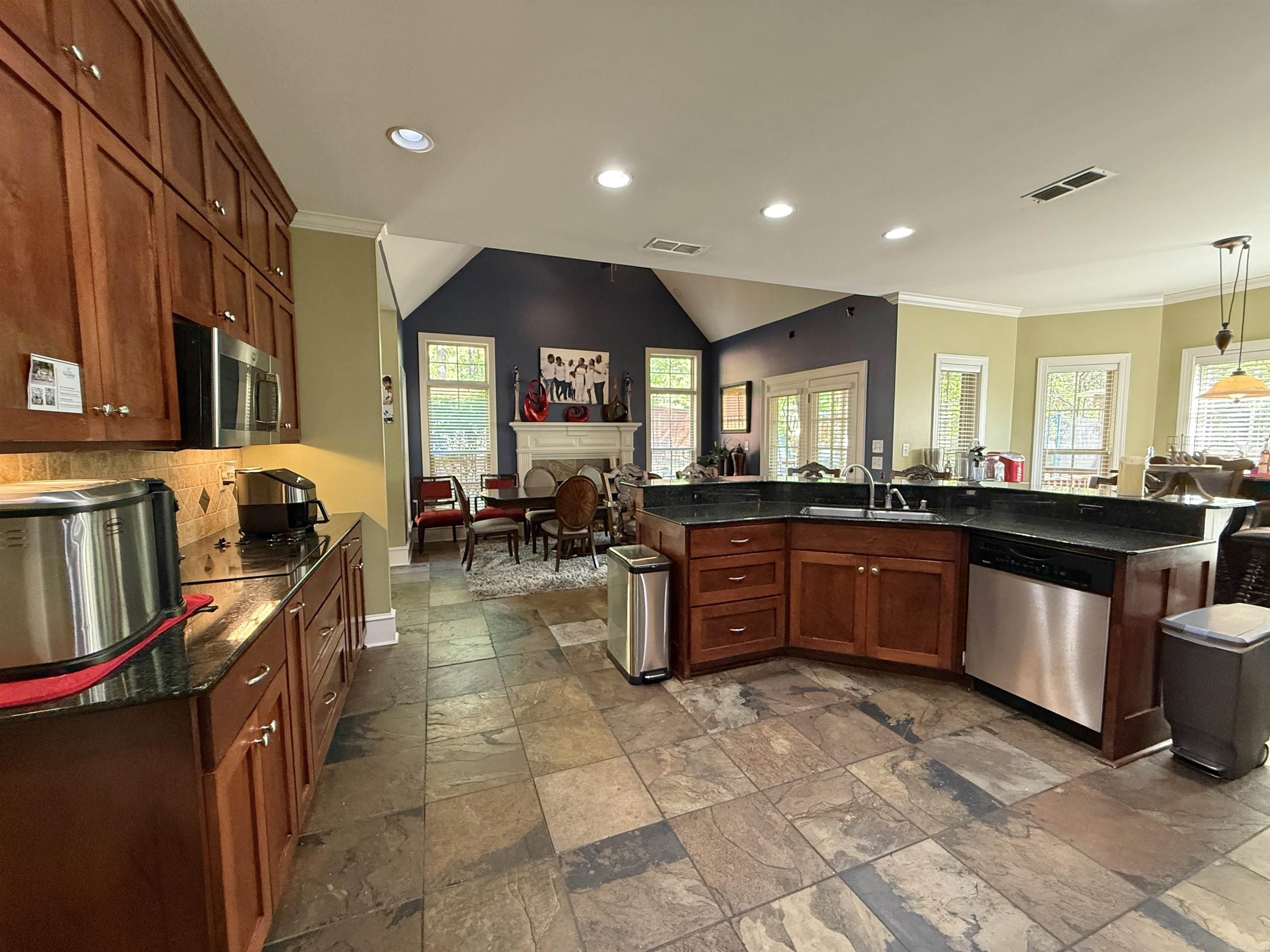 15 Wellington Woods Court