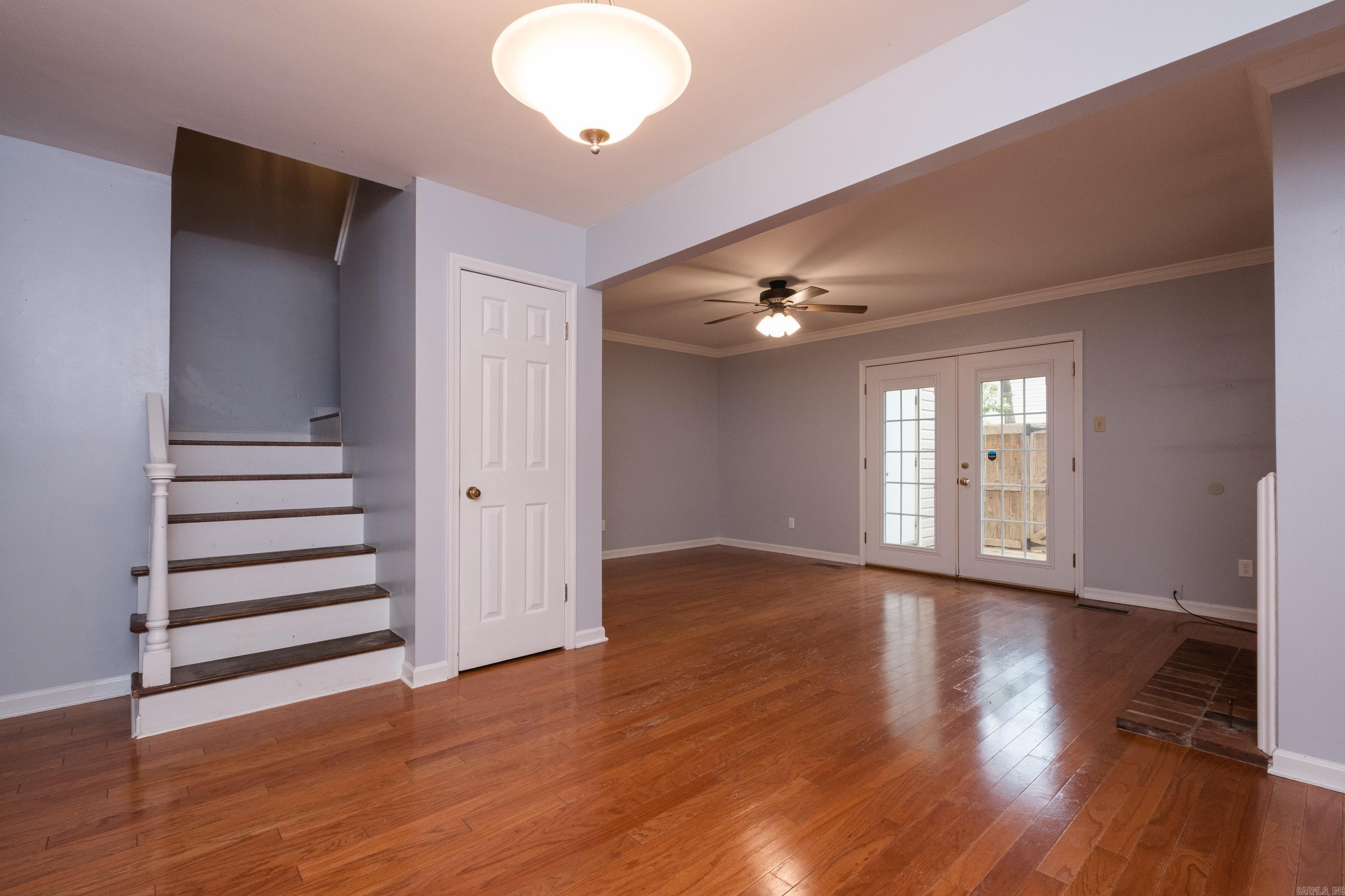 27 Kingsbridge Way