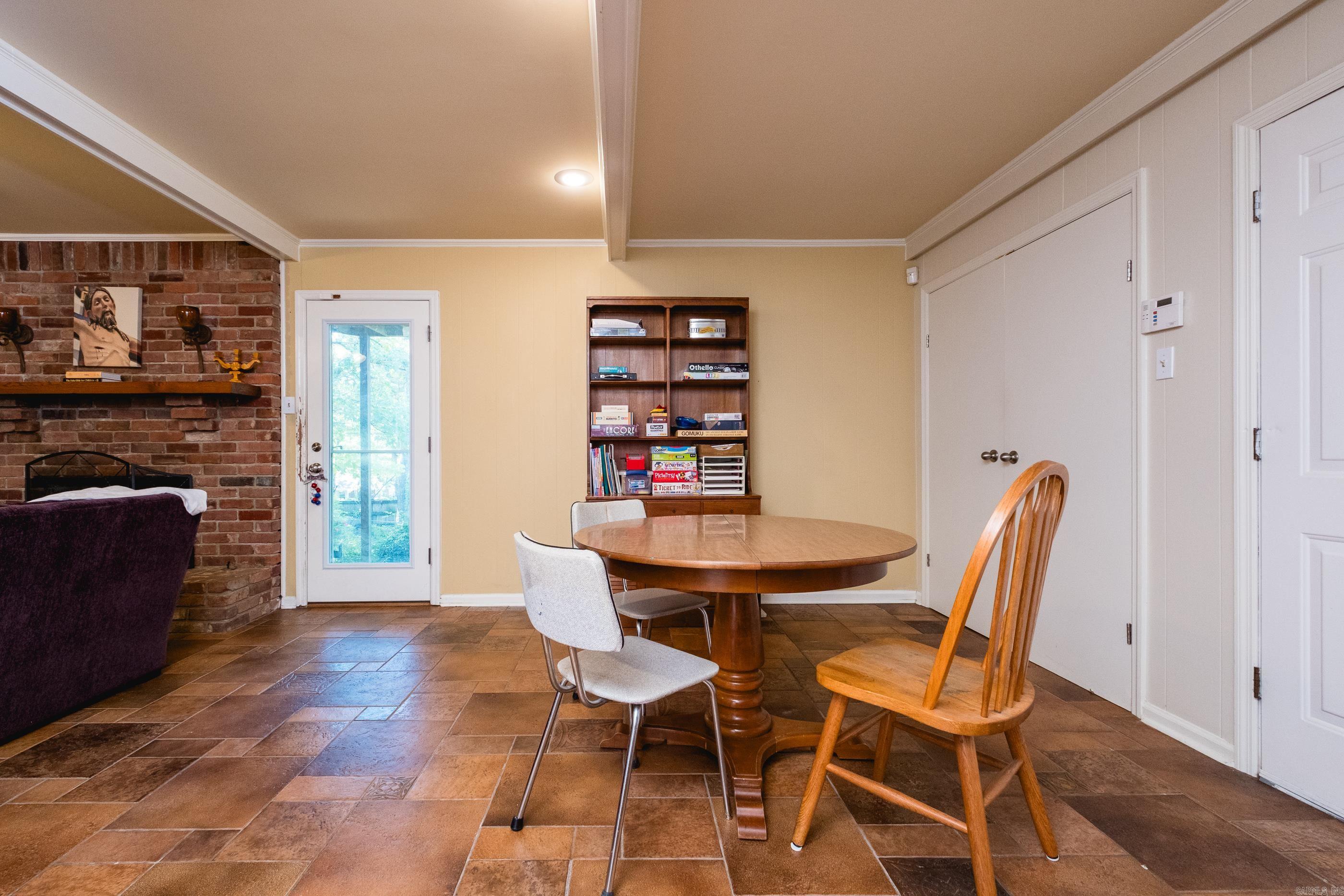 7 Sandstone Court