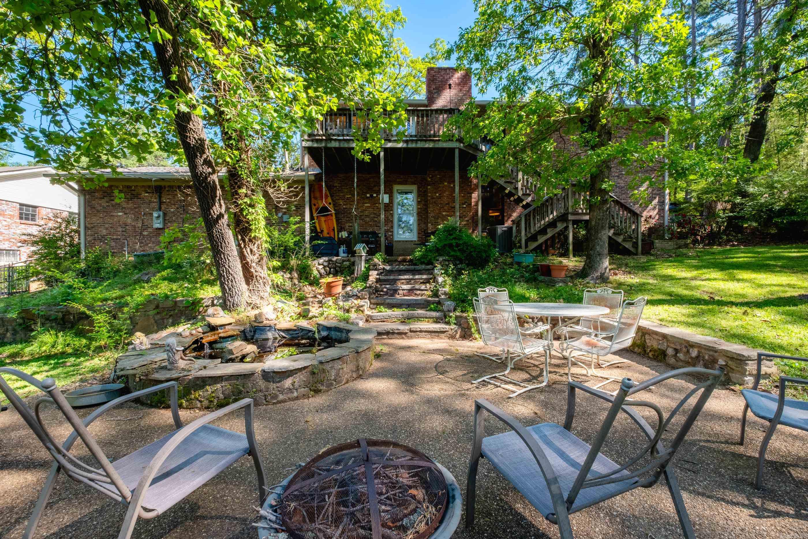 7 Sandstone Court